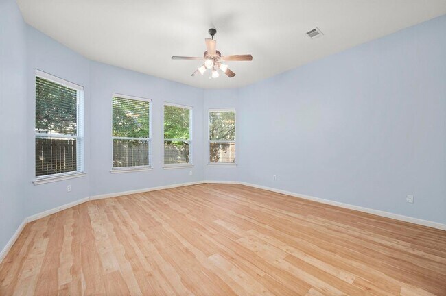 Building Photo - 1421 Gorham St