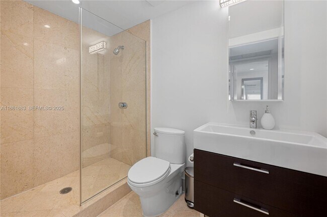 Building Photo - 5875 Collins Ave