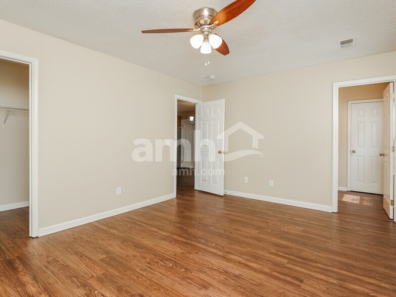 Building Photo - 183 Stoney Xing