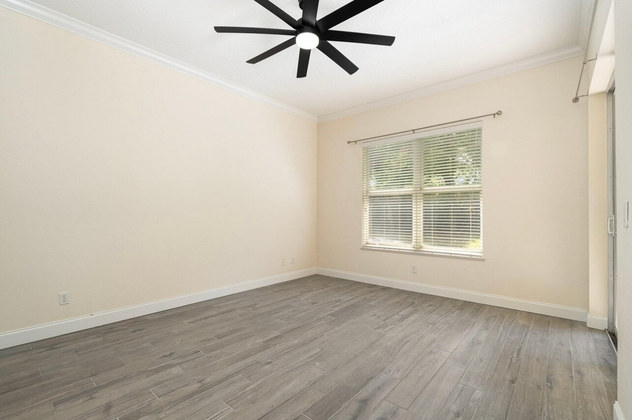 Building Photo - 8410 Maria Ct