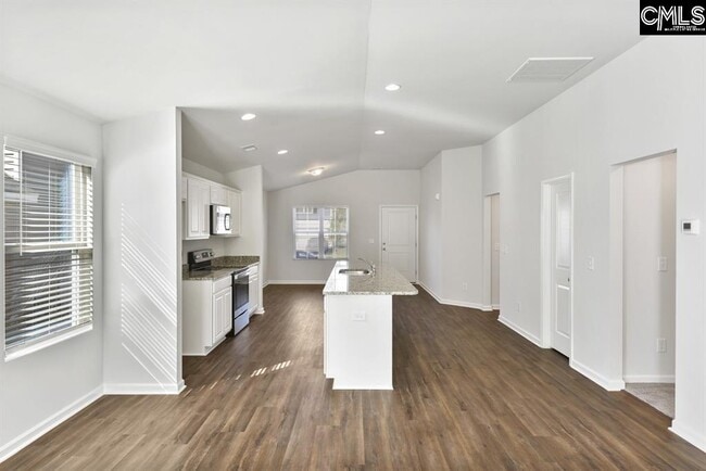 Building Photo - 546 Hatteras Dr