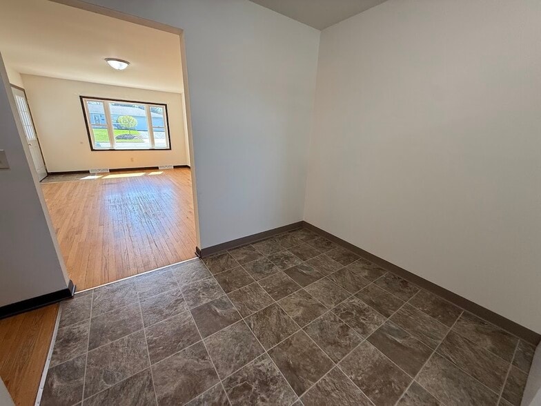 Building Photo - 299 Park St