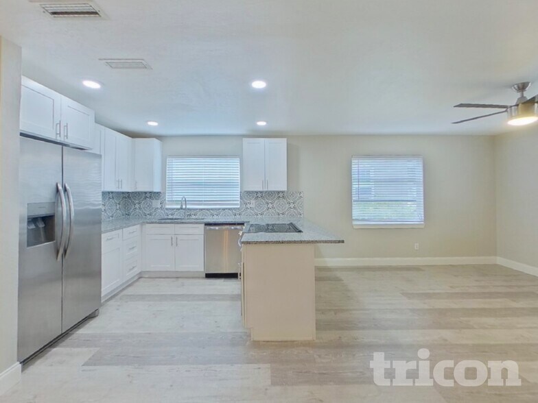 Building Photo - 3635 17th St N