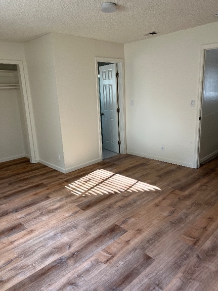 Building Photo - 6891 Pasado Rd