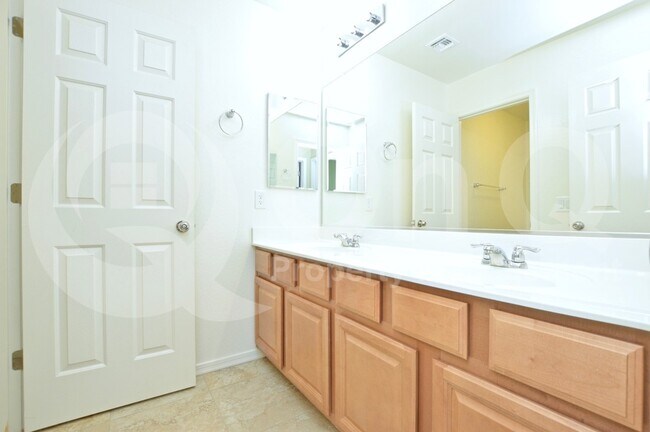 Building Photo - 5431 W Fetlock Trail