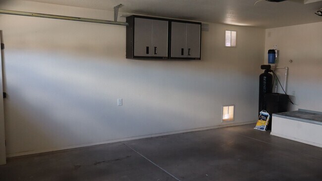 Building Photo - 2389 Ironmaster St