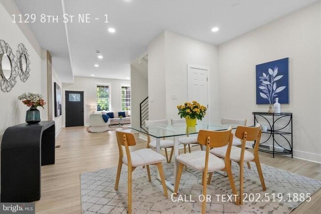 Building Photo - 1129 8th St NE