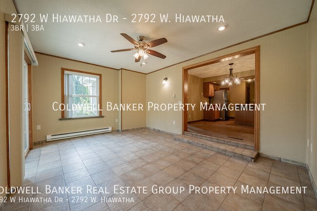 Building Photo - 2792 W Hiawatha Dr