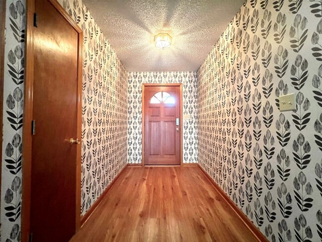 Building Photo - Fabulous house in Avondale on the East sid...