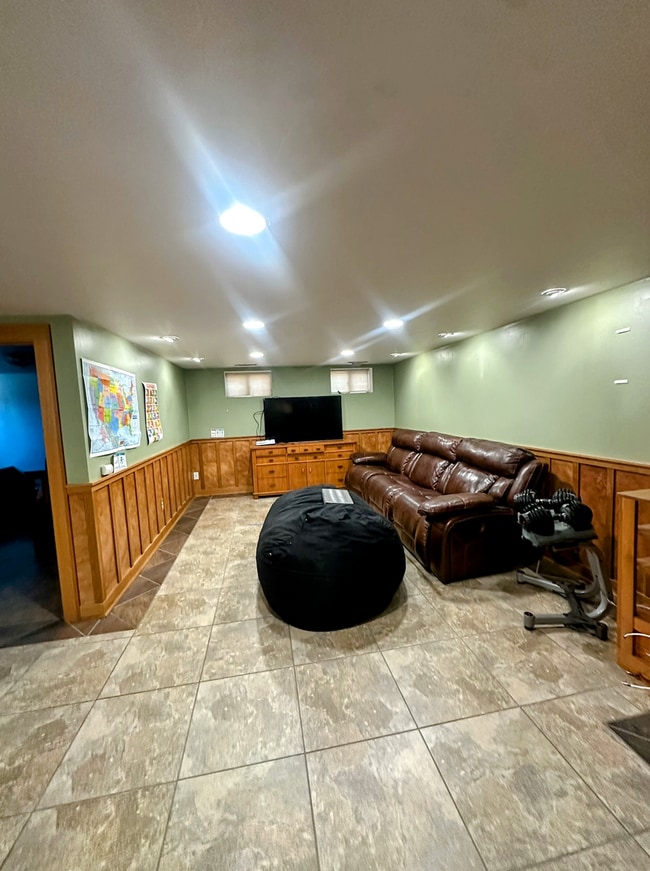 Building Photo - FURNISHED Short Term approved-Gorgeous 4 bed historic home in downtown GJ