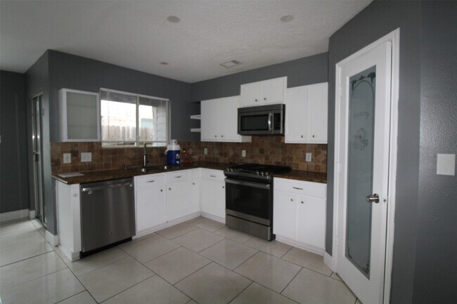 Building Photo - 19614 Oleander Ridge Way