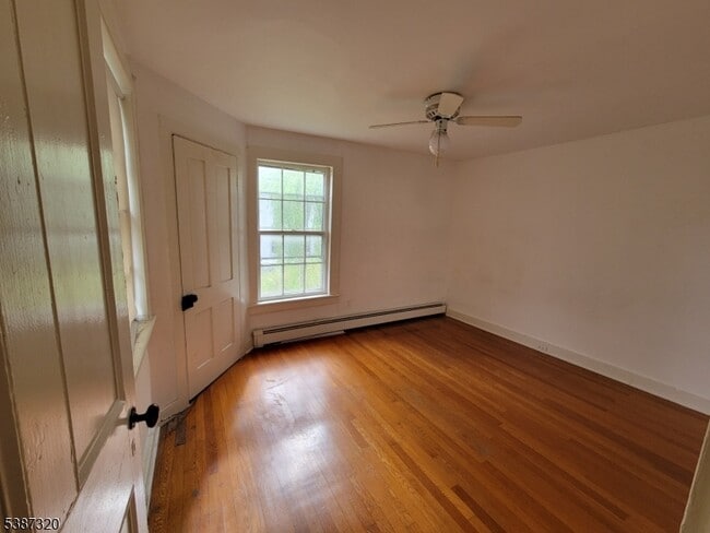 Building Photo - 301 3rd St