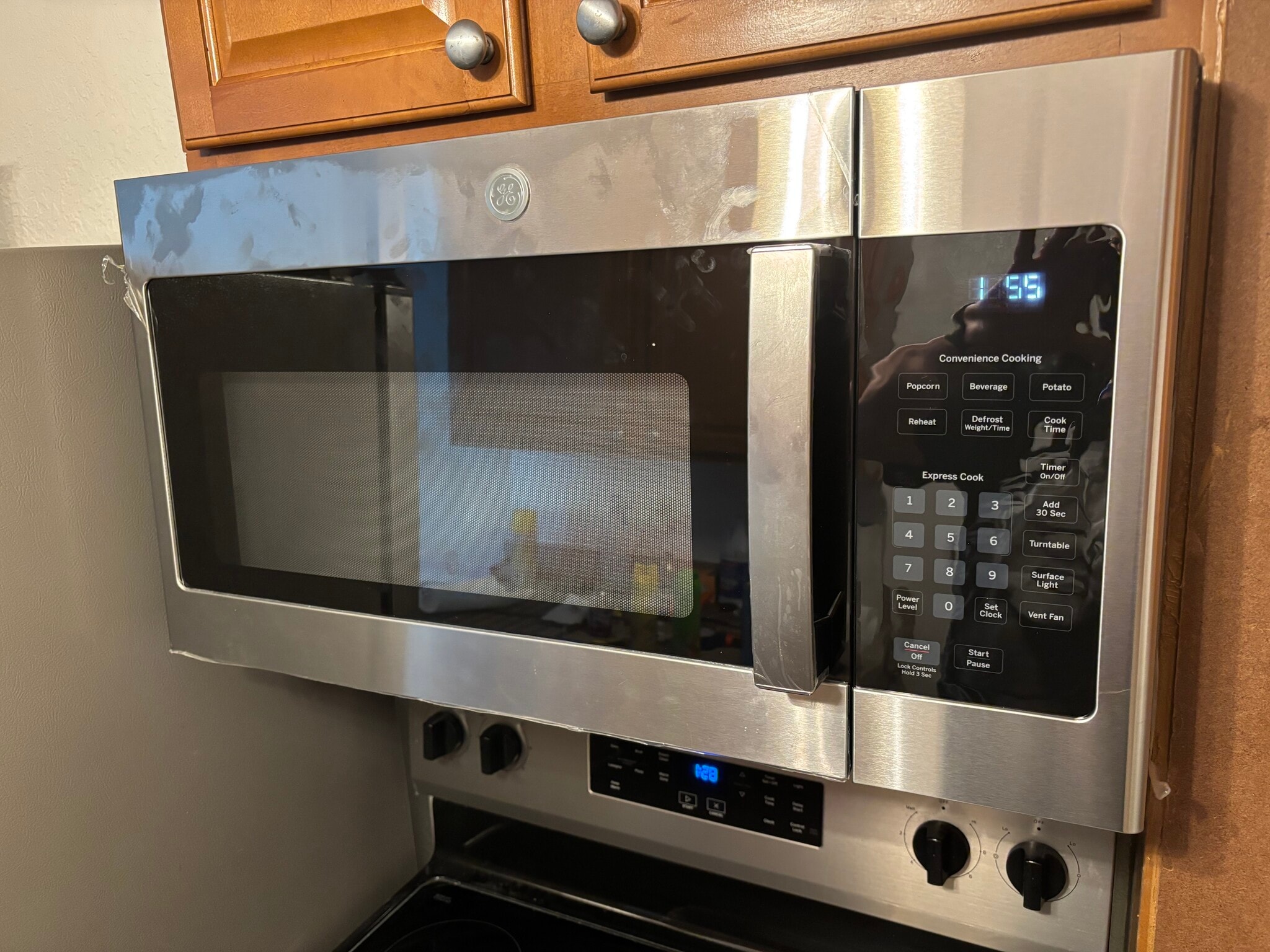 New microwave - 908 Lake Destiny Rd