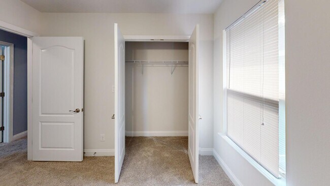 Building Photo - "Charming 3-Bed, 2-Bath Oasis on Regalo Drive – Spacious 1,504 Sq Ft Living in Pensacola!"