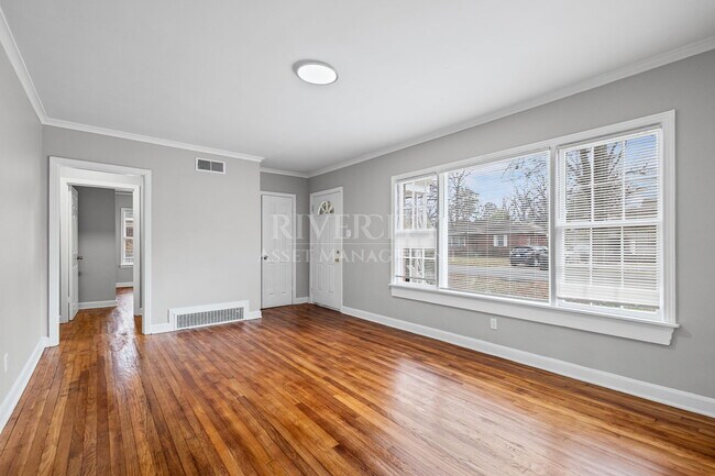 Building Photo - 1738 Willow Wood Ave