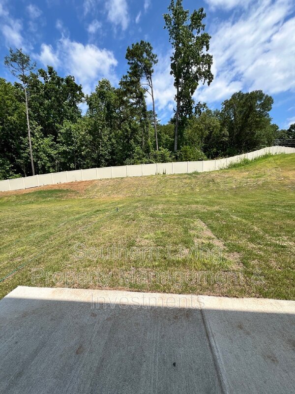 Building Photo - 3120 Winged Elm St