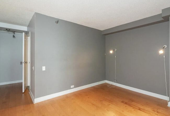 Building Photo - 474 N Lake Shore Dr