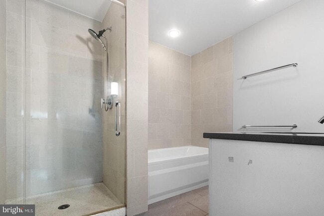 Building Photo - 2101 Market St