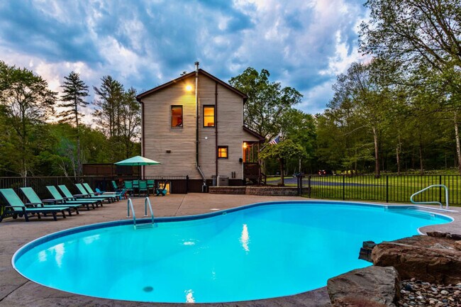 Building Photo - 58 Old Powdermill Rd