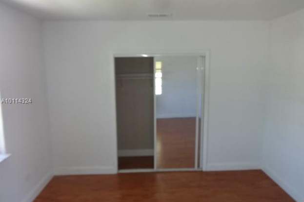 Building Photo - 733 85th St