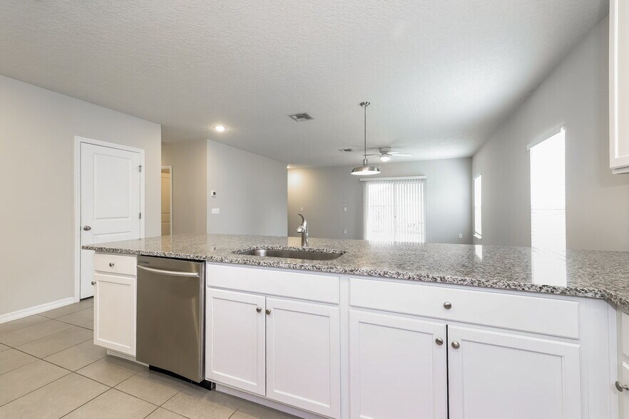 Building Photo - 126 Briarcliff Dr