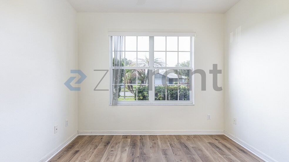 Building Photo - Unit