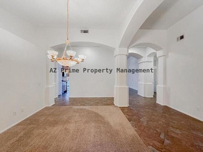 Building Photo - 890 N Bullmoose Dr