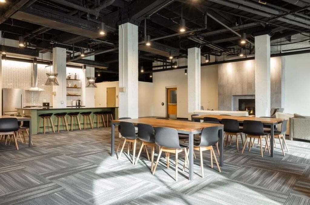 Building Photo - 401 N 2nd St