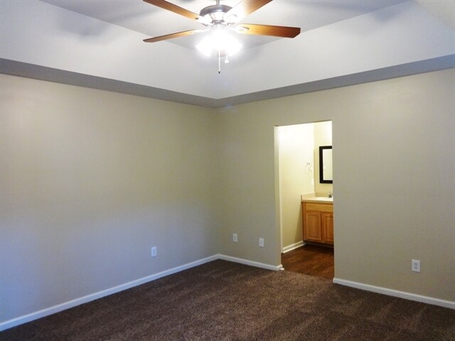 Building Photo - 224 Bainsbury Ln