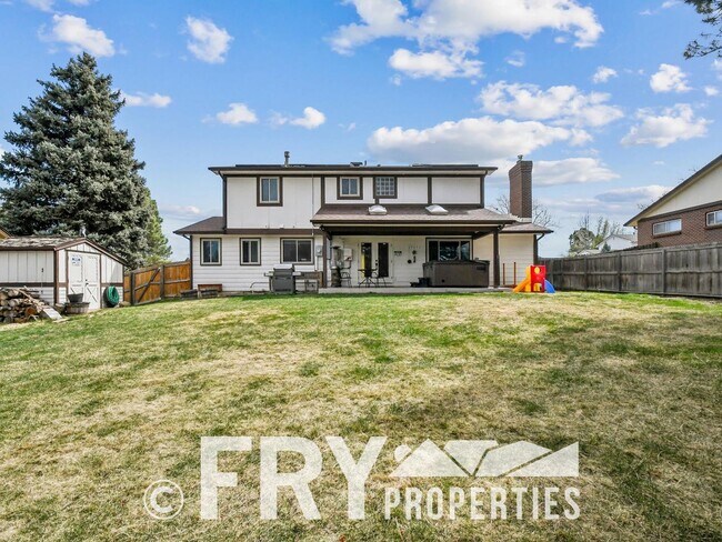 Building Photo - Spacious Five-Bedroom - Great For Entertaining