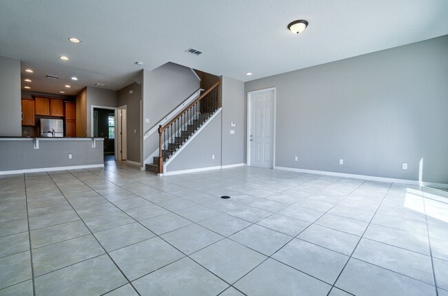 Building Photo - Beautiful 3/3 w/ 2 Car Garage in Gated Vil...