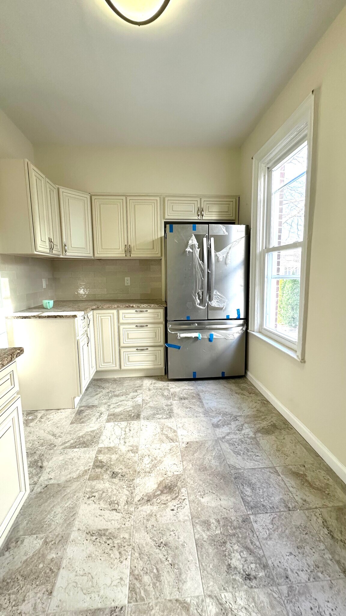 Building Photo - 3869 Bedford Ave