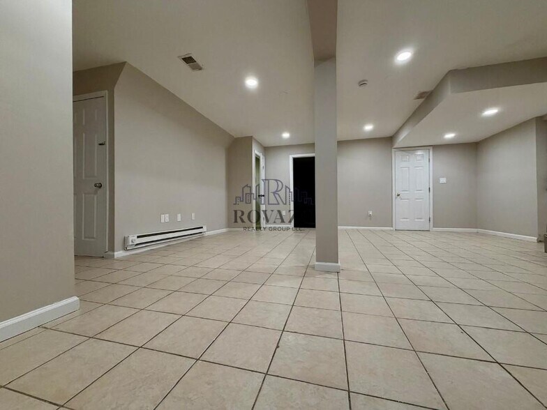 Building Photo - 169-171-171 Osborne Terrace