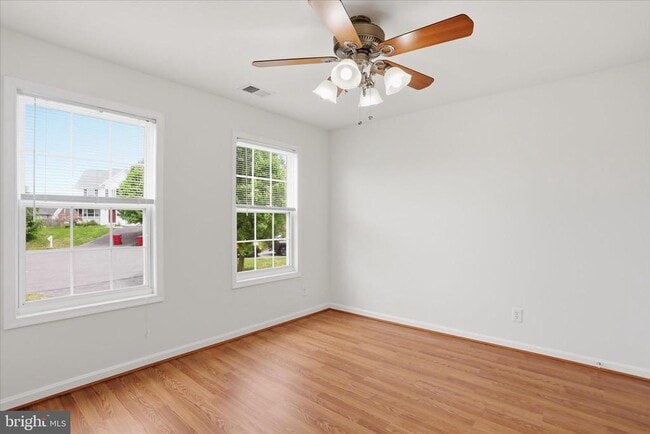 Building Photo - 60 Icelandic Ct