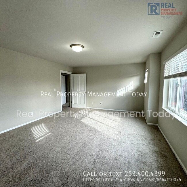 Building Photo - $300.00 MOVE IN SPECIAL!! Beautiful 5 Bedr...