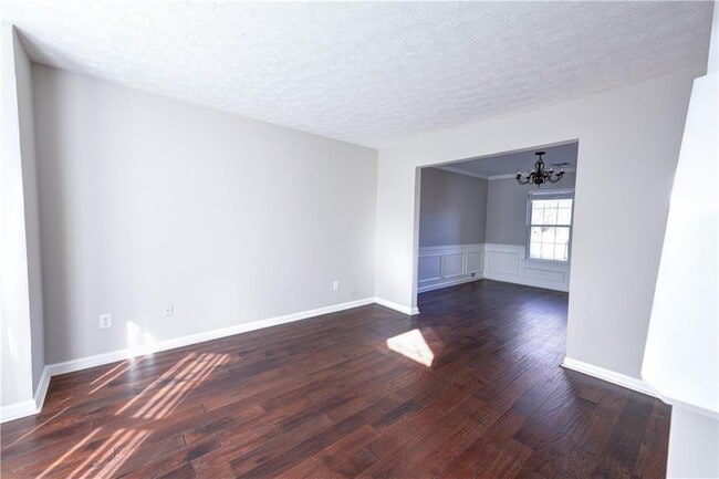 Building Photo - 1135 Laurel Cove Dr