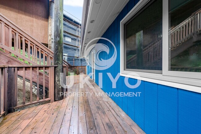 Building Photo - 8655 Skyline Blvd