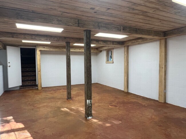 Building Photo - Seeing is Believing!!!