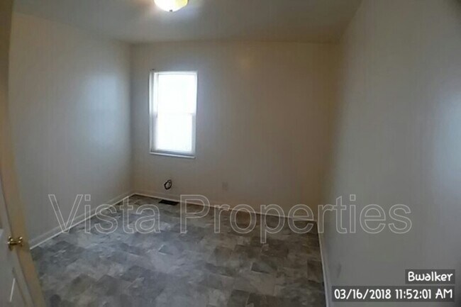 Building Photo - 420 Marret Ave