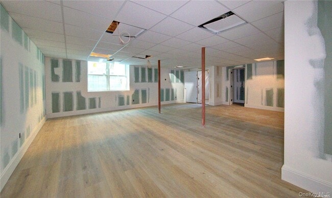 Building Photo - 2 Crystal Mews Ln