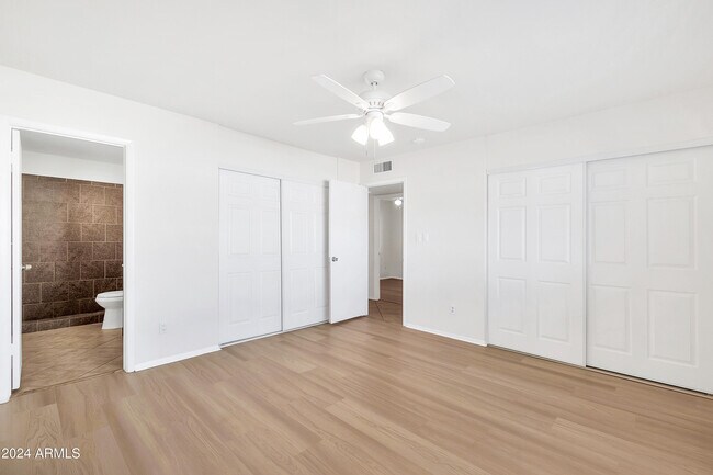 Building Photo - 5234 E Blanche Dr