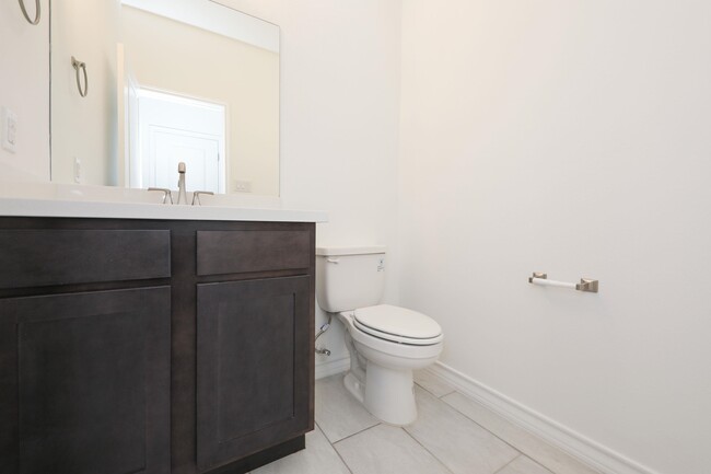Building Photo - 9921 Bijan Dr