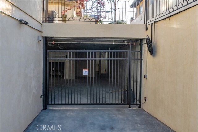 Building Photo - 67 S Craig Ave
