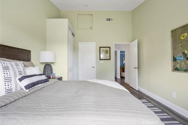 Building Photo - 12421 Blazing Star Ct