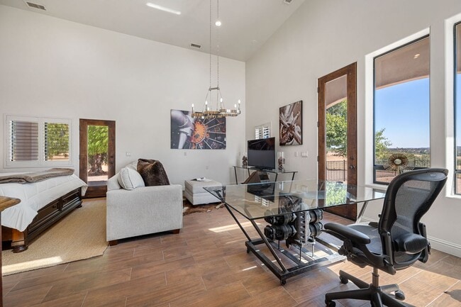 Building Photo - AVAILABLE NOW - Furnished Luxury Wine Coun...