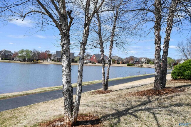 Building Photo - 260 Old Overton Dr