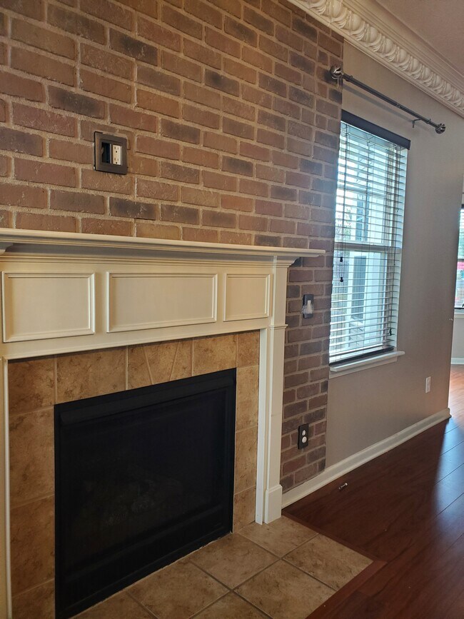 Building Photo - 13973 Catalina Dr