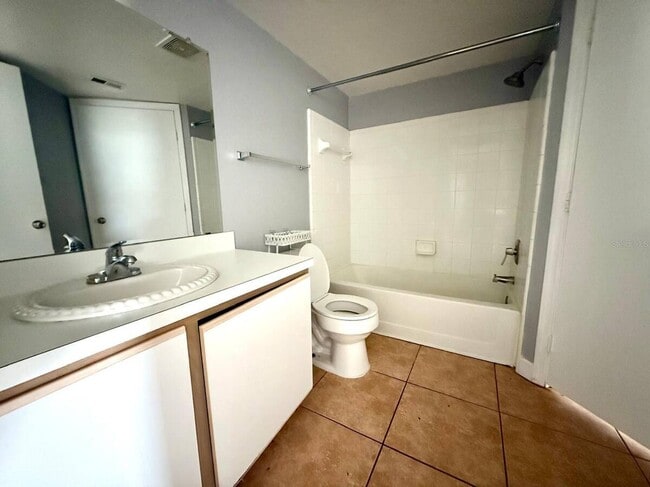 Building Photo - 2210 Grand Cayman Ct