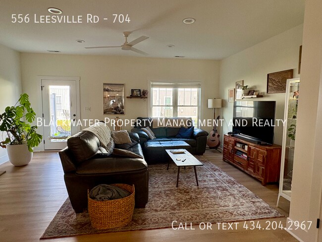 Building Photo - 556 Leesville Rd