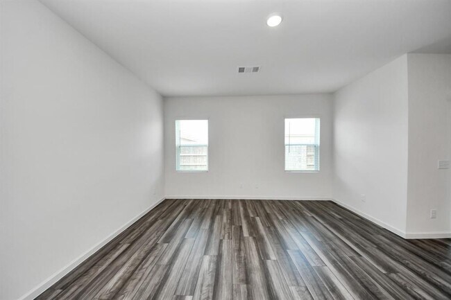 Building Photo - 10304 Florance Spring Dr